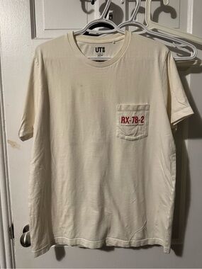 Uniqlo Cream Graphic ‘Gundam’ Tee